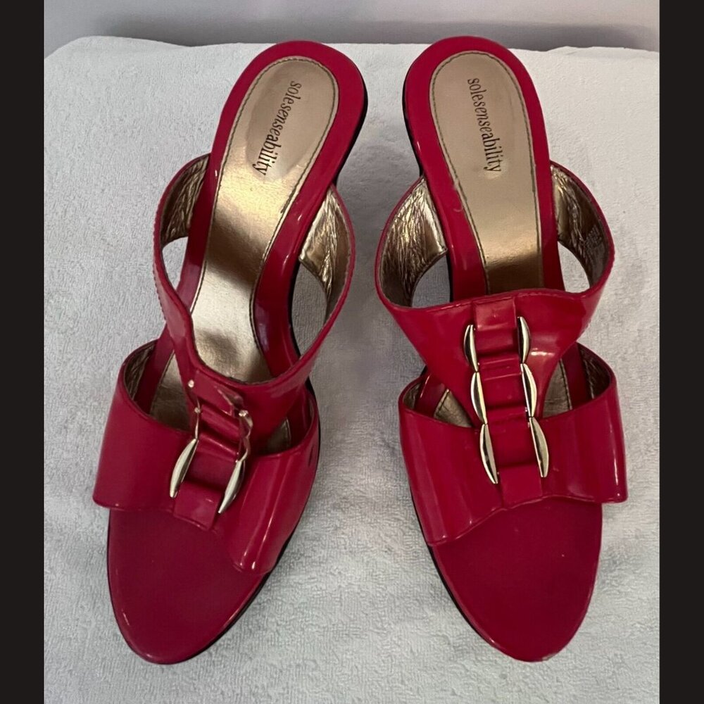 Solesensability Women's buckle detail pink pump size‎ 9